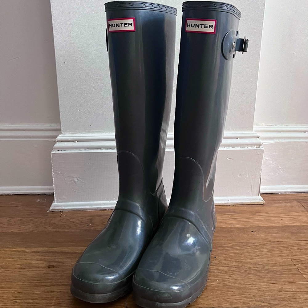 HUNTER Original Tall Gloss Rain Boot Women's